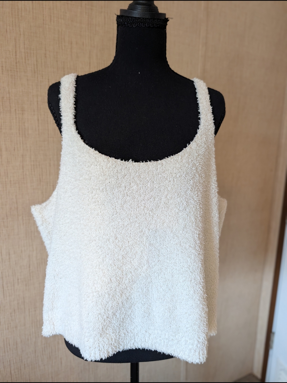 Shoe Dazzle Cream Plush Textured Scoop Tank